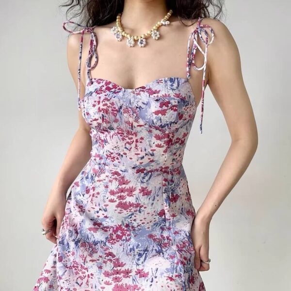 Snow mountain floral dress - Image 4
